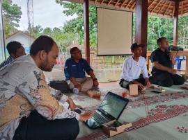 PKM UNPROK 45, PERSEMBAHKAN WEB PESONA DESA PUTAT